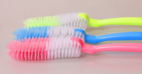 革新清潔體驗(yàn) 全方位無(wú)死角杯刷，廚房清潔的智能解決方案